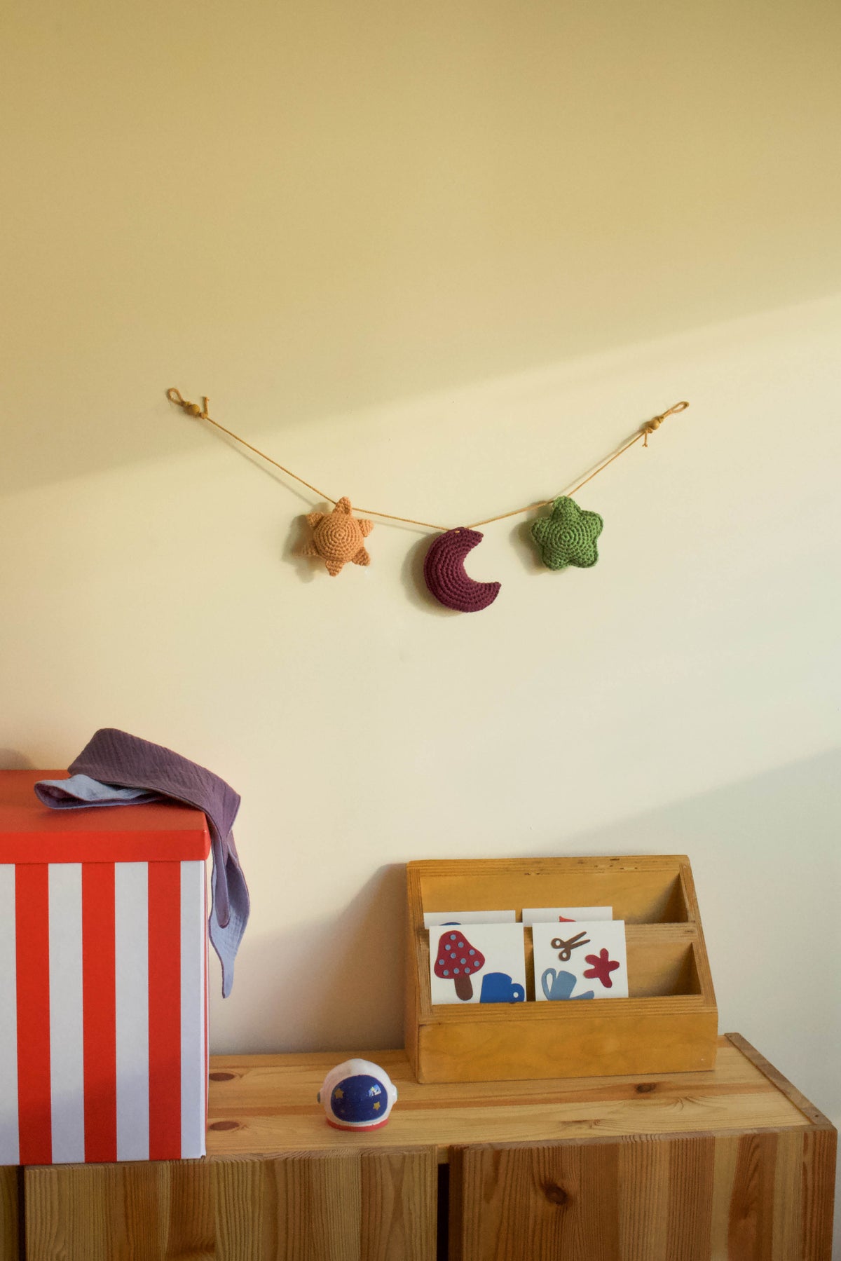 Handmade baby crochet wall hanger - yellow aubergine green
