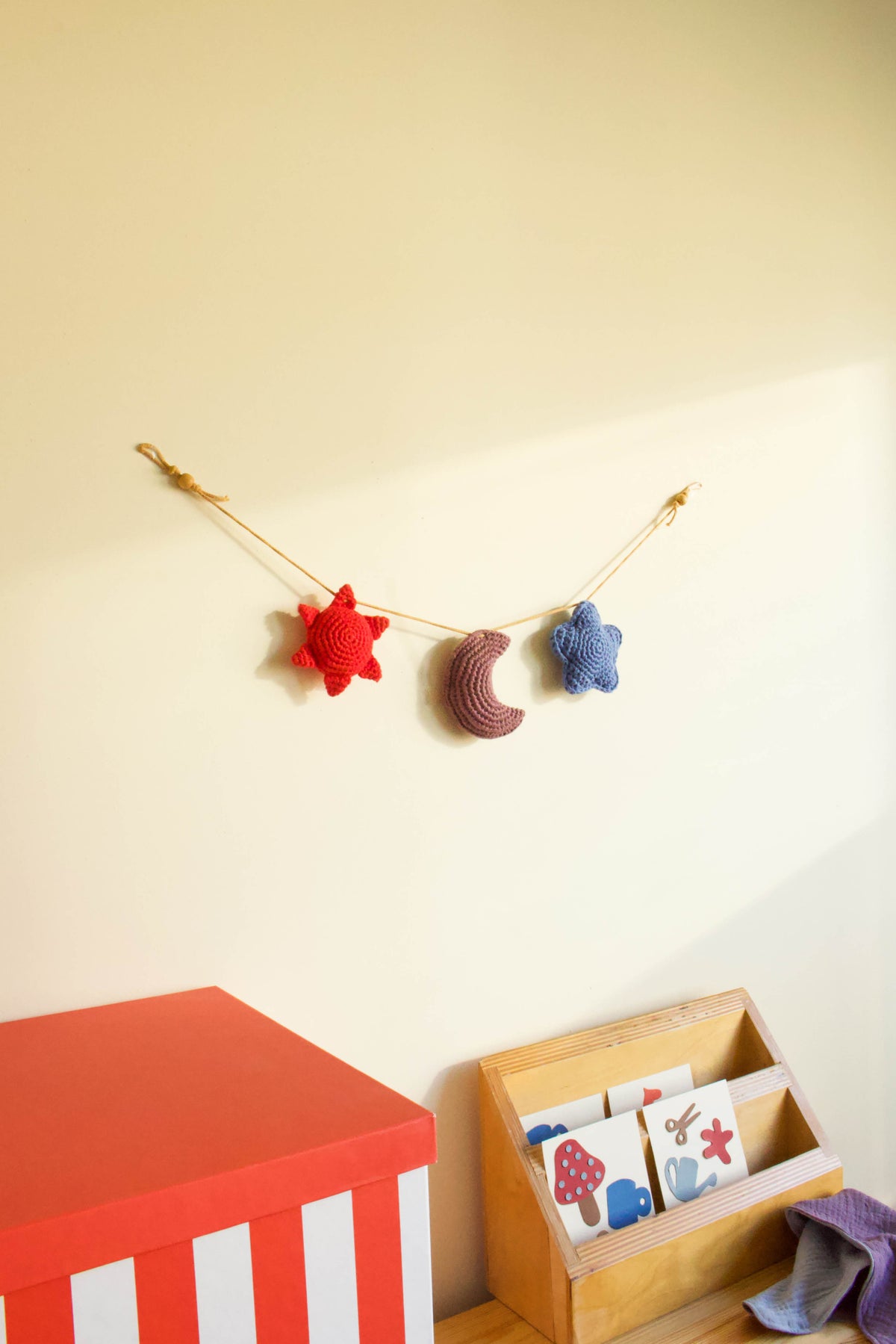 Handmade baby crochet wall hanger - red taupe blue